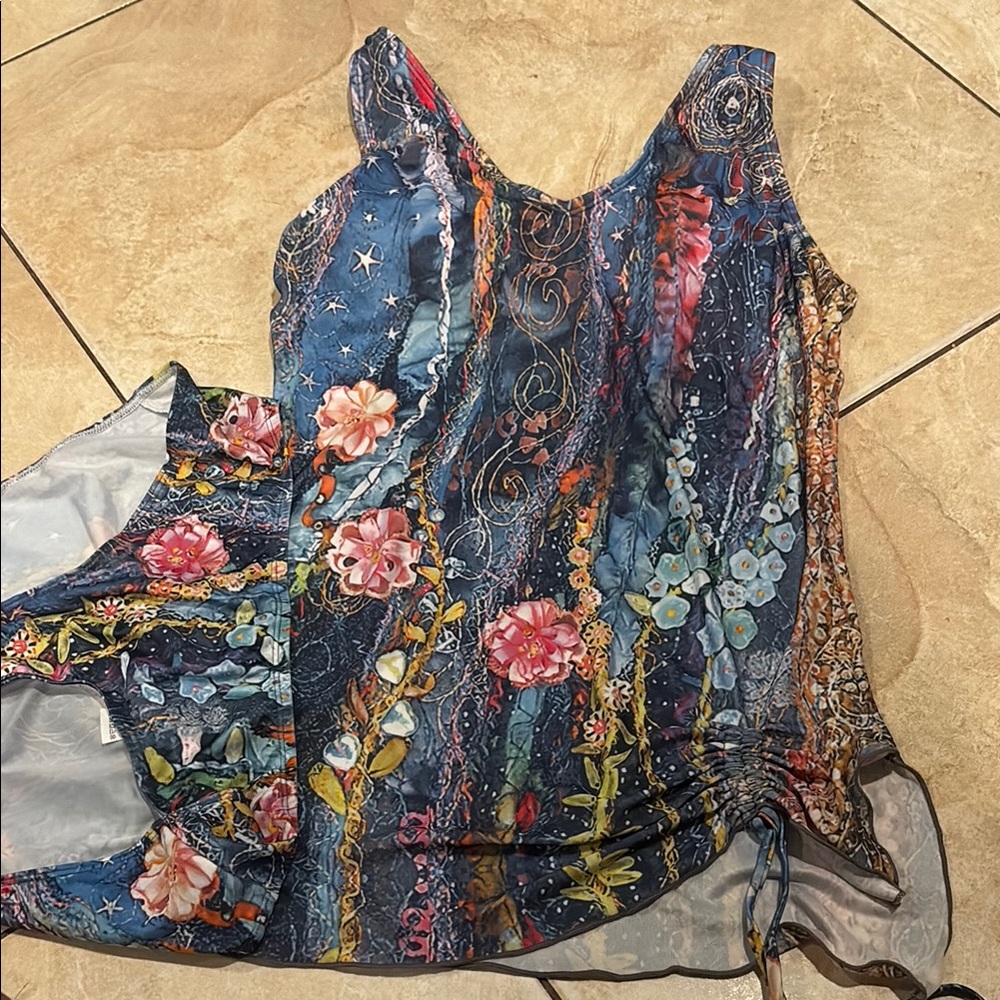 Floral Patterned Sleeveless Top bathing suit